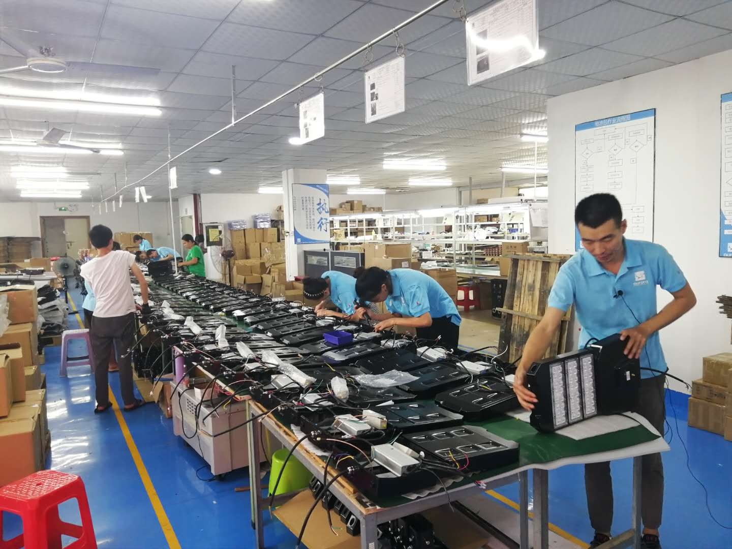 solar street light on production.jpg